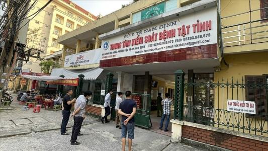 Vì sao 3 nhân viên Khoa xét nghiệm thuộc CDC Nam Định bị khởi tố?