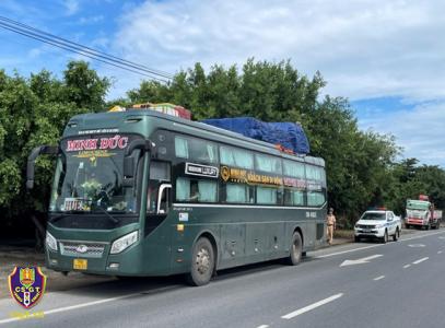 CSGT Bình Thuận xử lý nghiêm xe khách vi phạm TTATGT