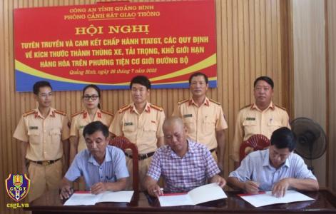 CSGT Quảng Bình vận động không chở quá tải, cơi nới thành thùng xe