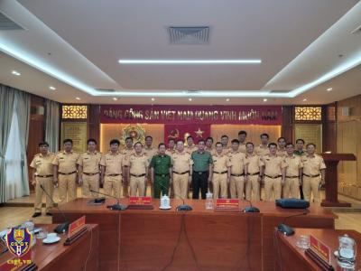 Công an TP.Hồ Chí Minh gương mẫu đi đầu trong công tác bảo đảm TTATGT