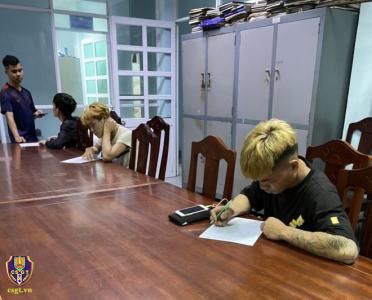 CSGT Bình Thuận ngăn chặn vụ việc nghi lừa 03 người sang Campuchia