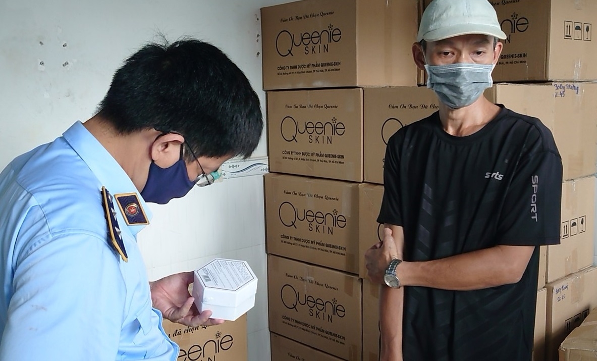 TP Hồ Chí Minh: Thu giữ kho hàng mỹ phẩm không hoá đơn, nguồn gốc xuất xứ