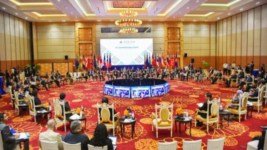 ARF29: Đối thoại thực chất, trao đổi sâu rộng về các vấn đề khu vực và quốc tế