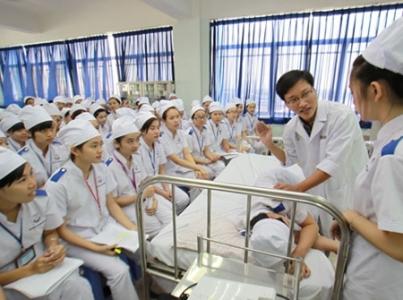 Ngưỡng điểm đầu vào ngành y năm 2022 thấp nhất là 19 điểm