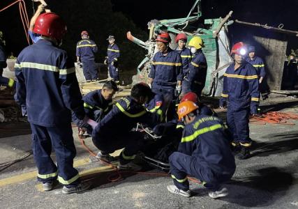 Cục Cảnh sát giao thông cử tổ công tác đến hiện trường vụ TNGT nghiêm trọng tại Thừa Thiên Huế