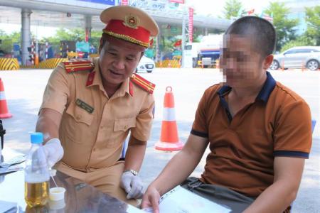 10 ngày ra quân, xử phạt 20 lái xe dương tính ma túy trên các tuyến cao tốc
