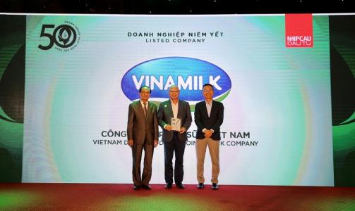 Vinamilk nhận giải thưởng TOP 50 Doanh nghiệp Phát triển Bền vững năm 2022