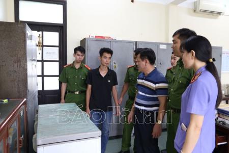 Tạm giữ hình sự đối tượng siết cổ bé trai 3 tuổi rồi bỏ vào tủ đông ở Hà Nam