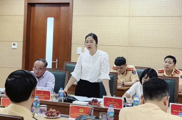 Bài 2: Cơ quan chức năng nói về xử lý gắn biển giả, che chắn biển số xe? - Ảnh 2.