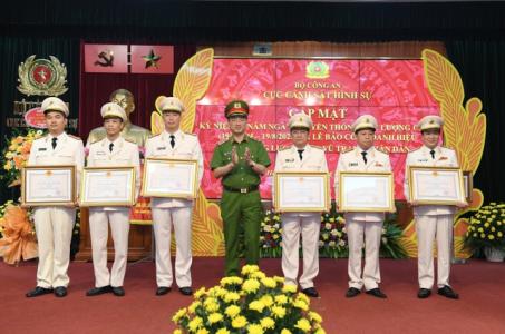 Lực lượng cảnh sát hình sự nhận danh hiệu Anh hùng Lực lượng vũ trang nhân dân
