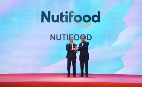 Nutifood lập hattrick 