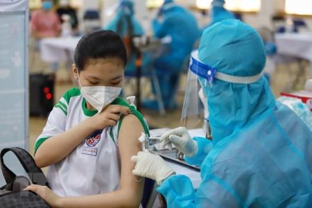 Cả nước có 2.704 ca COVID-19 mới; một F0 tử vong