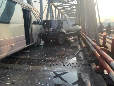 Về vụ tai nạn liên hoàn trên cầu Chương Dương