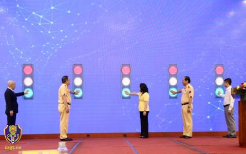 Huy động sức mạnh trí tuệ của người dân trong bảo đảm an toàn giao thông