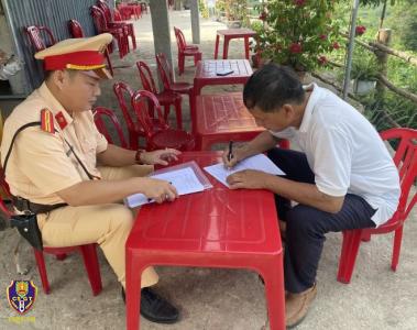 Ngăn chặn tình trạng vi phạm ATGT trên đèo Hải Vân