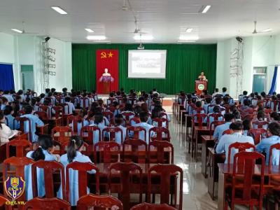 Tuyên truyền pháp luật về TTATGT cho Trường Cao đẳng y tế Đồng Tháp