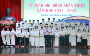 Bến Tre: Hỗ trợ HSSV hoàn cảnh khó khăn trước thềm năm học mới