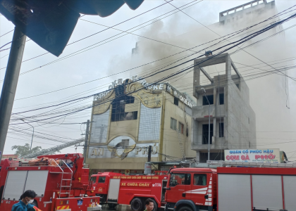 Khởi tố vụ án cháy quán karaoke tại Bình Dương