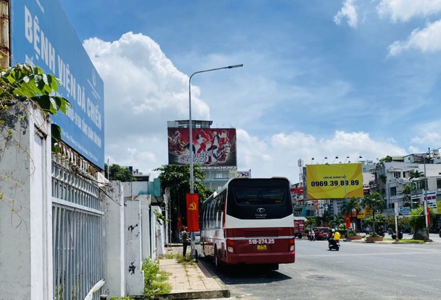 Cần mạnh tay với