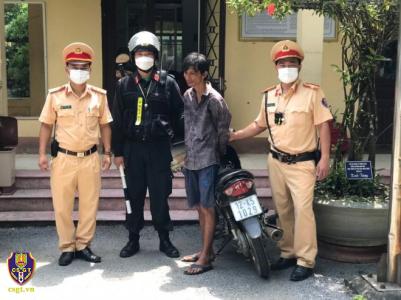 Bắt giữ đối tượng trộm cắp xe máy trên Quốc lộ 1A