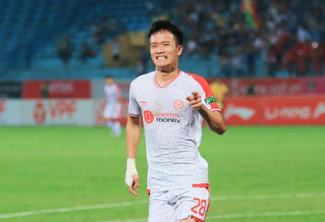 Hoàng Đức không chấn thương nặng nhưng vẫn lỡ hẹn tuyển Việt Nam (Ảnh: Viettel)
