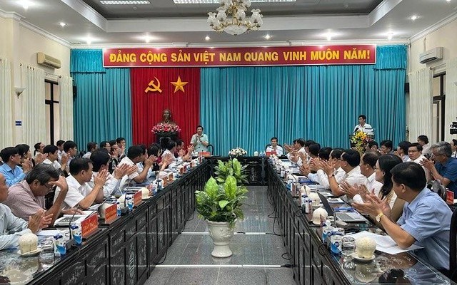 Bến Tre, Vĩnh Long thống nhất phương án xây cầu Đình Khao - Ảnh 1.