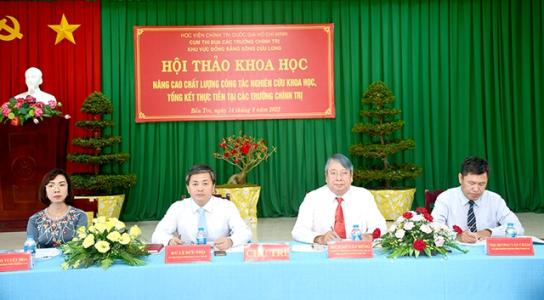 Tạo bước chuyển mới để nâng cao vị thế trường chính trị