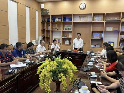 Trẻ mắc Adeno nhập viện tăng đột biến, 7 bệnh nhân tử vong; Bộ Y tế họp khẩn