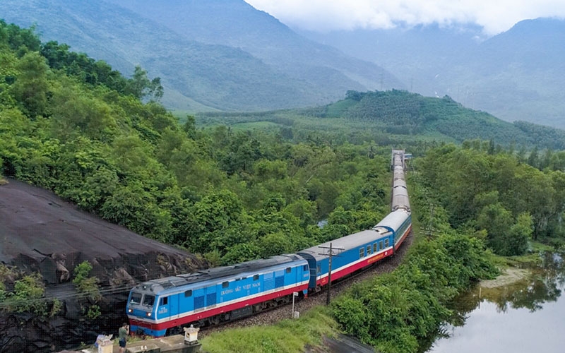 Từ tối 28/9, đường sắt Bắc - Nam hoạt động bình thường