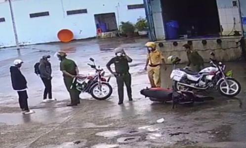 Tước danh hiệu CAND đối với 3 cán bộ bạo lực với 2 thiếu niên