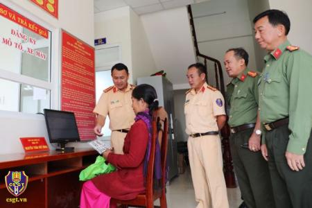 Tiếp tục phân cấp đăng ký xe mô tô tại 26 xã trên địa bàn tỉnh Lâm Đồng