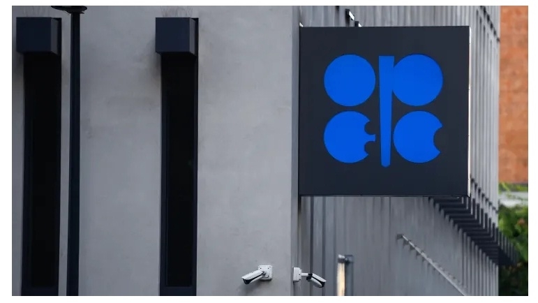 OPEC+ sẽ xem xét cắt giảm sản lượng dầu ở mức hơn 1 triệu thùng/ngày tại cuộc họp vào ngày 5/10 tới đây. (Ảnh: Getty Images)