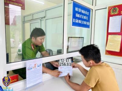 Lạng Sơn: Thêm 33 đơn vị Công an cấp xã được triển khai công tác đăng ký xe, cấp biển số