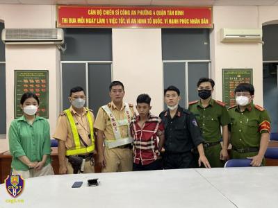 CSGT kịp thời khống chế đối tượng cướp điện thoại