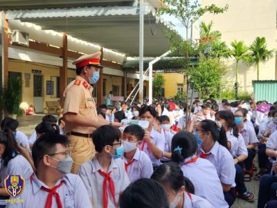 Những hoạt động của lực lượng CSGT trong 