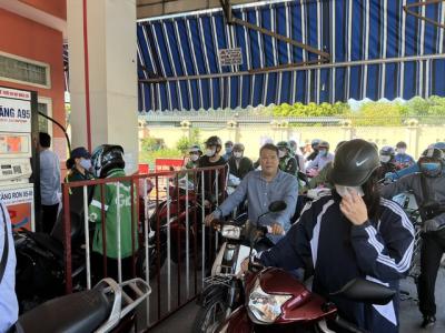 Bộ Công Thương tiếp tục khẳng định không thiếu xăng dầu