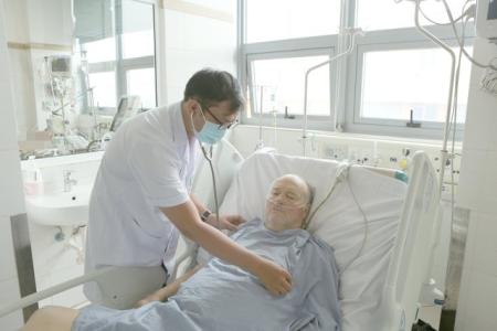 Cứu sống bệnh nhân người Bỉ mắc bệnh hiếm gặp