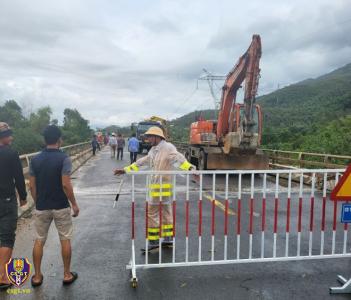 CSGT điều tiết giao thông trên tuyến Quốc lộ 14B