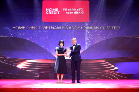 Home Credit vinh dự nhận giải Thương hiệu Truyền cảm hứng 2 năm liền
