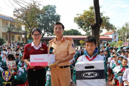 Tuyên truyền Luật Giao thông đường bộ tại huyện Phú Bình, Thái Nguyên