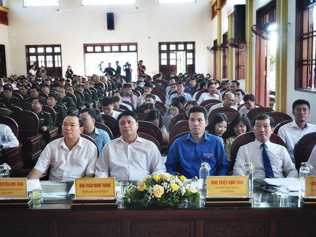 Tăng cường công tác phổ biến, giáo dục pháp luật tạo tiền đề để tổ chức thi hành pháp luật hiệu quả (bài hợp đồng, các anh để ngày 27/10 giúp) - Ảnh 1.