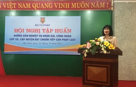 Lấy người dân làm trung tâm trong việc đánh giá, công nhận xã, phường, thị trấn đạt chuẩn tiếp cận pháp luật
