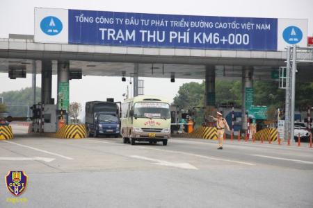 Hơn 10 nghìn vi phạm giao thông bị xử lý trong ngày đầu cao điểm