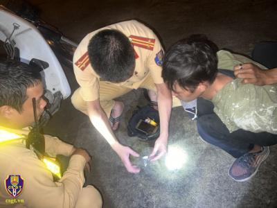 Chiều phát hiện thực phẩm bẩn, tối bắt đối tượng tàng trữ ma túy