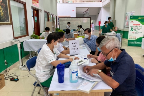 Mỗi người dân TP.HCM sẽ được khám sức khỏe định kỳ hằng năm