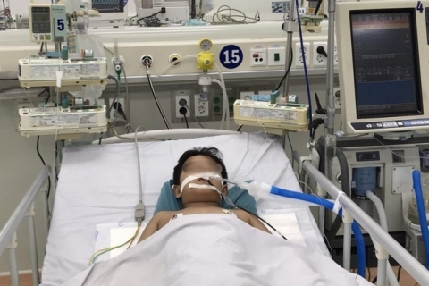 Cháu bé nguy kịch vì uống nhầm methadone - thuốc hỗ trợ cai nghiện ma túy