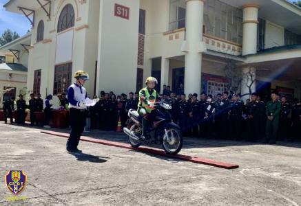 Tập huấn kiến thức ATGT cho Bộ Chỉ huy Quân sự tinh Đắk Nông