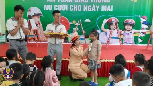 Triển khai tuyên truyền pháp luật TTATGT từ cơ sở