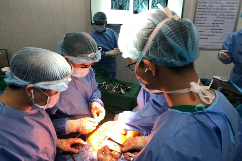 Mỗi năm, Việt Nam thực hiện hơn 13 ngàn ca thay khớp