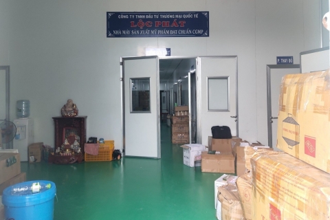 Phát hiện cơ sở sản xuất có dấu hiệu giả nguồn gốc, xuất xứ mỹ phẩm